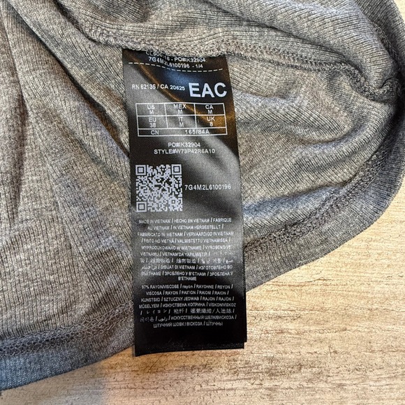 GUESS Grey Ribbed Mock Neck Cutout Long Sleeve Top Women's Size M - Picture 5 of 9